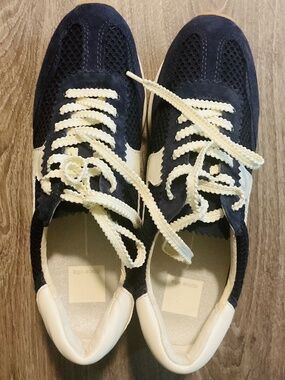 New navy blue sneaker, leather & Fabric, Dolce Vita